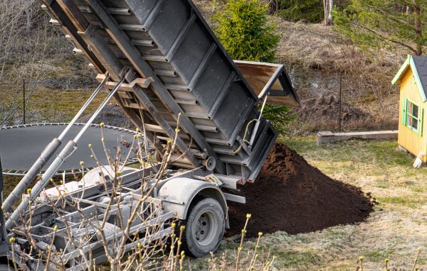 Yard Soil Delivery Service